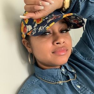 Meet your Posher, Kari